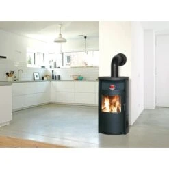 Hark Dauerbrand-Kaminofen Taifun Meteorschwarz Kacheln 8 KW Automatik EEK: A+ -Heizgeräte eor schwarz Anwendungsbild